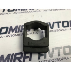 Кронштейн клапана турбины Renault Megane II 1.9 DCI 2002-2009 7701054684